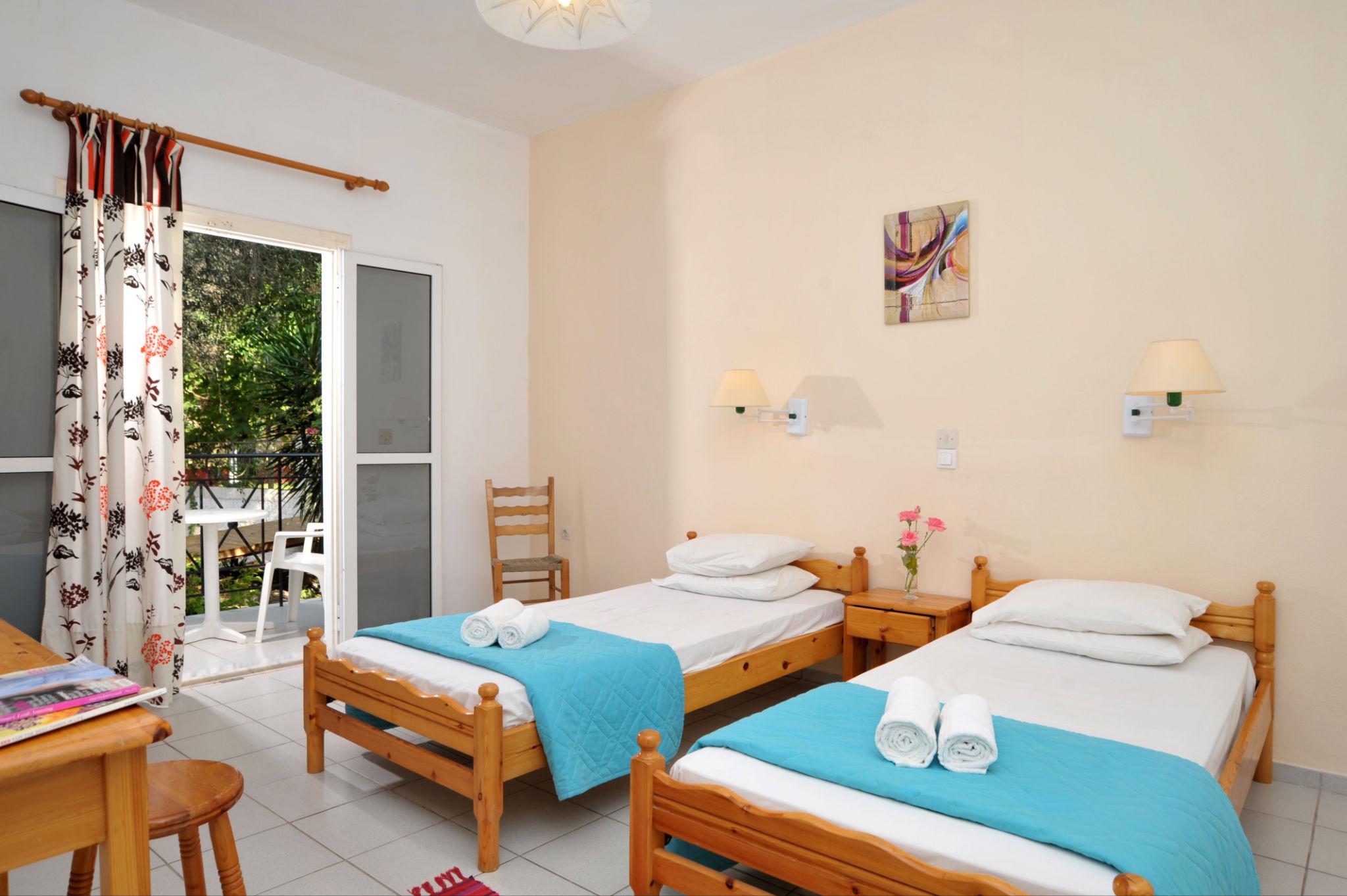 Island Beach Resort (Adults Only) กาวอส ภายนอก รูปภาพ