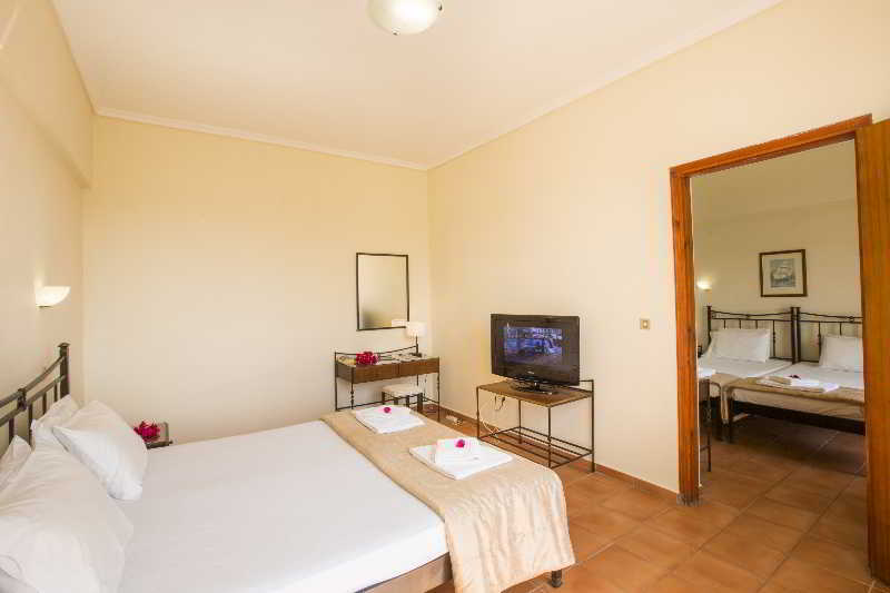 Island Beach Resort (Adults Only) กาวอส ภายนอก รูปภาพ