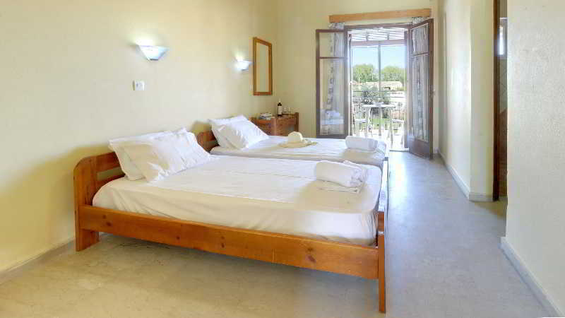 Island Beach Resort (Adults Only) กาวอส ภายนอก รูปภาพ