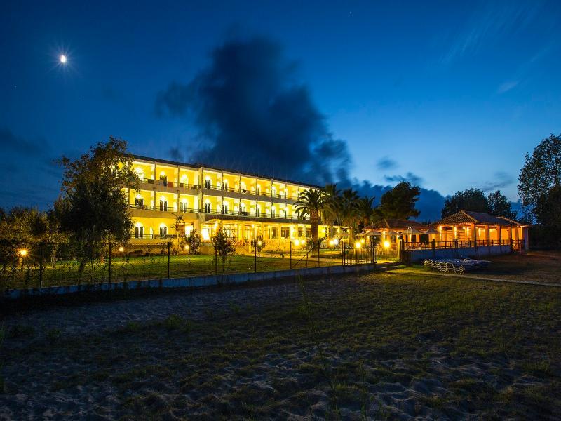 Island Beach Resort (Adults Only) กาวอส ภายนอก รูปภาพ