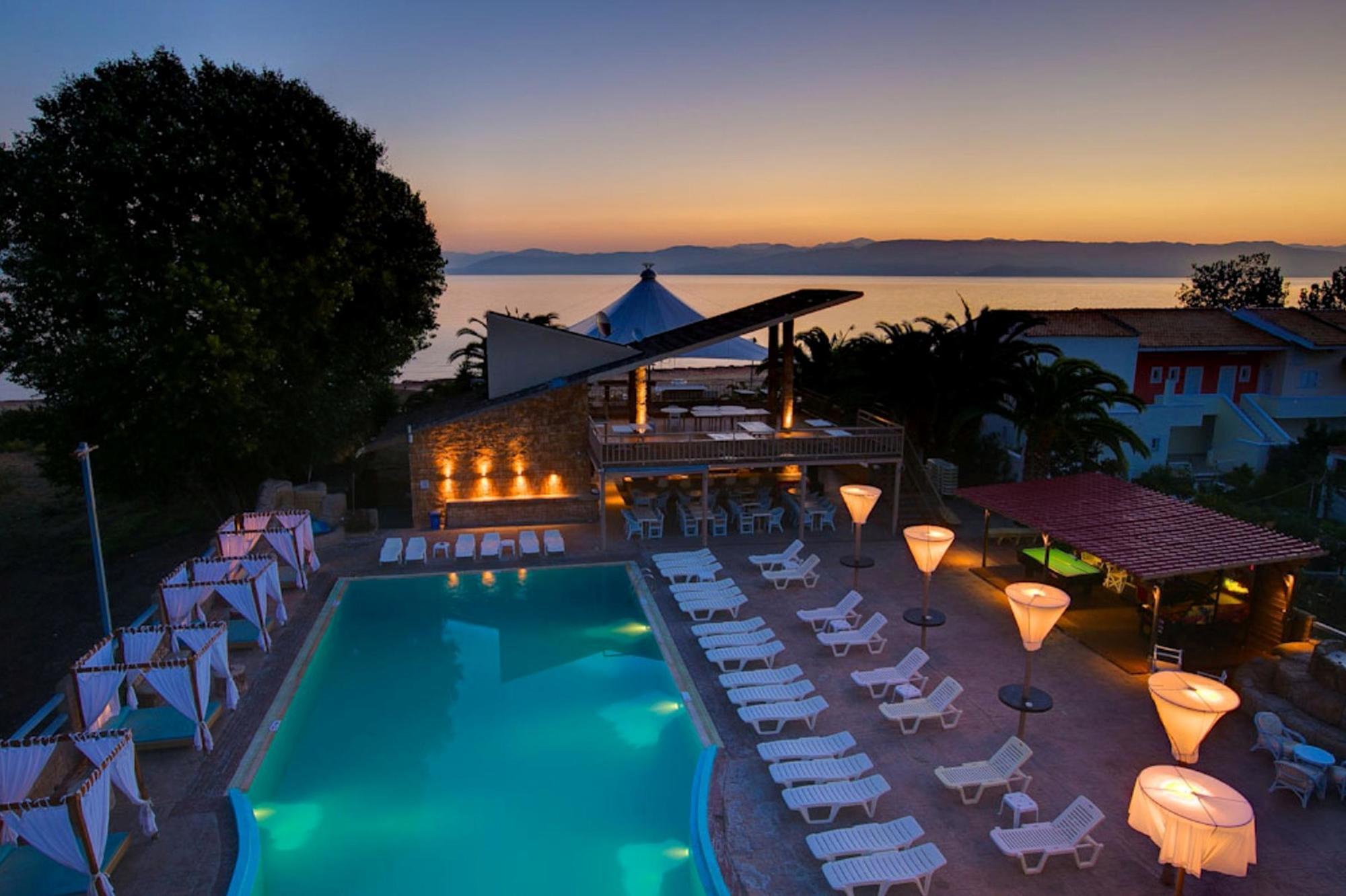Island Beach Resort (Adults Only) กาวอส ภายนอก รูปภาพ
