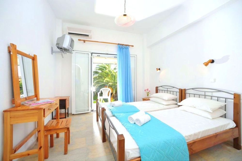 Island Beach Resort (Adults Only) กาวอส ภายนอก รูปภาพ