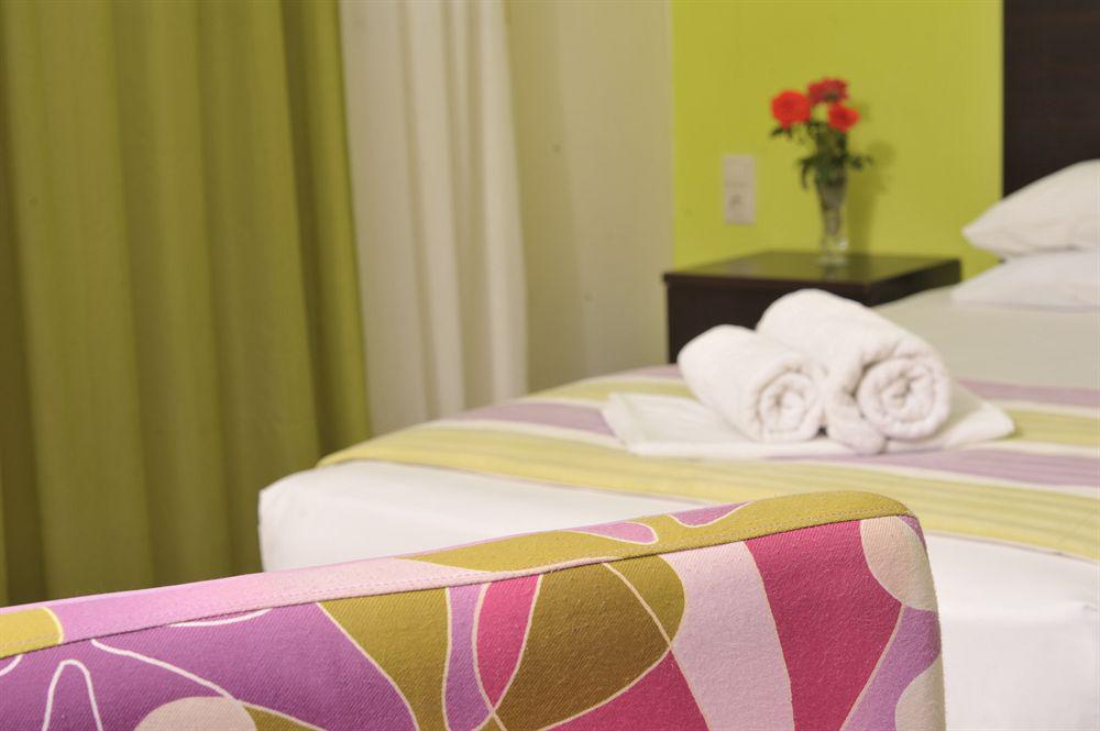 Island Beach Resort (Adults Only) กาวอส ภายนอก รูปภาพ